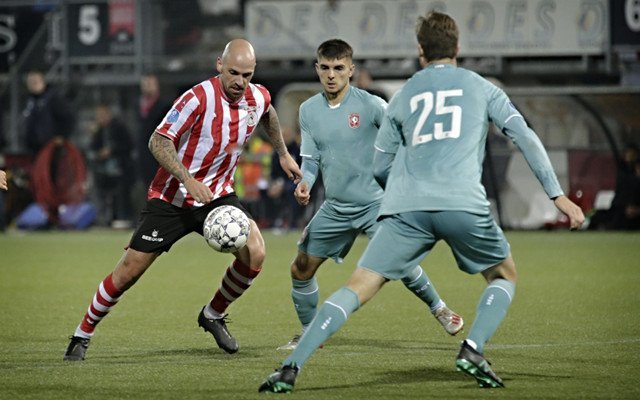 着球队重建 着球队重建