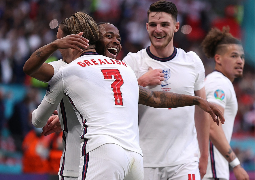 接近1亿欧 接近1亿欧