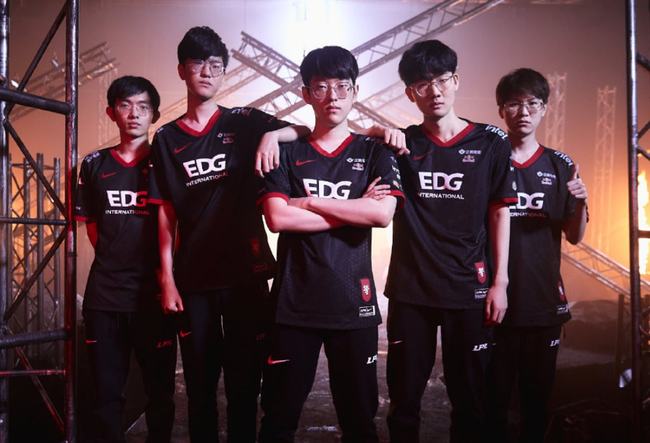 某知名球员 某知名球员