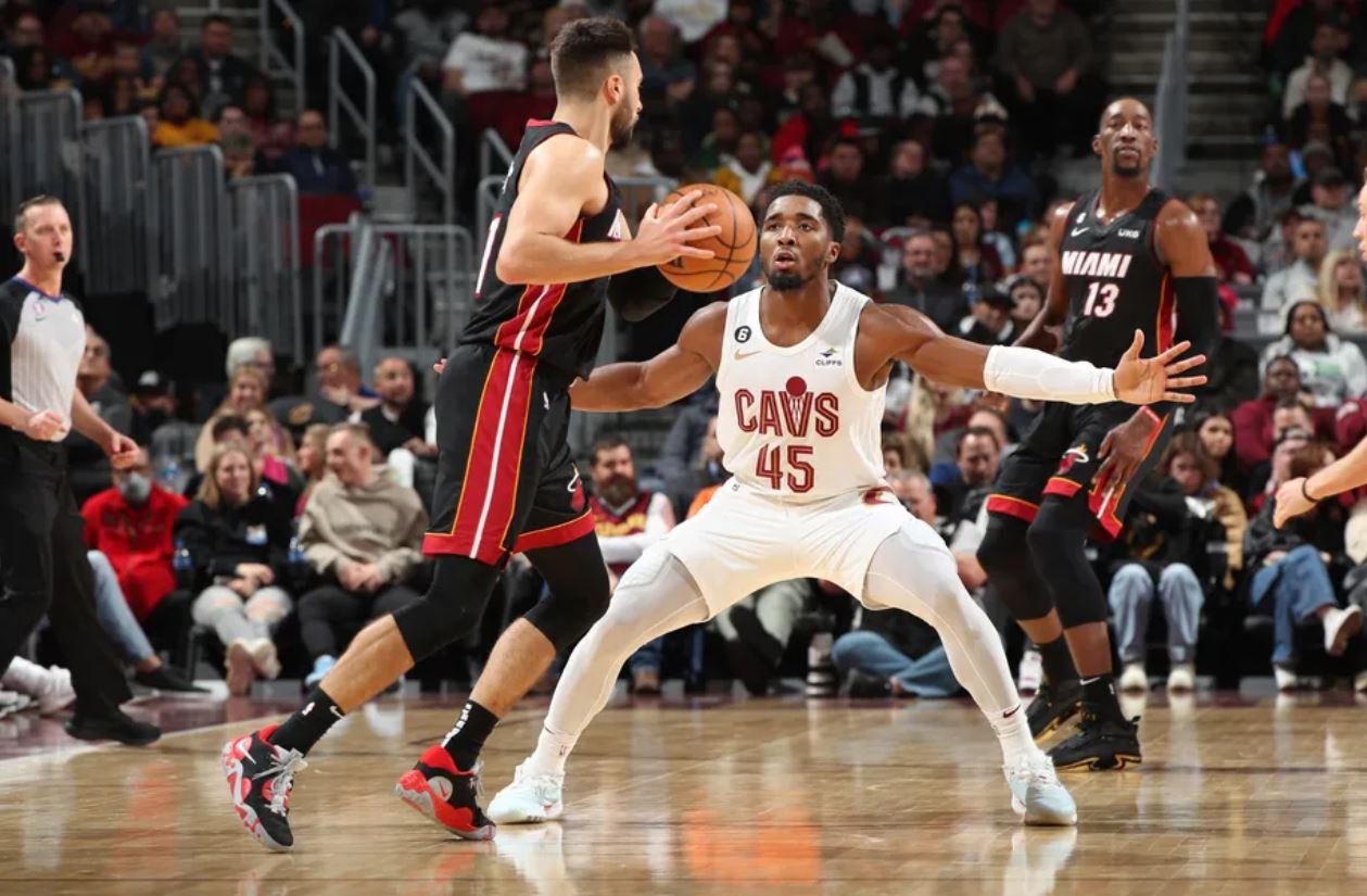 由多家媒体 由多家媒体