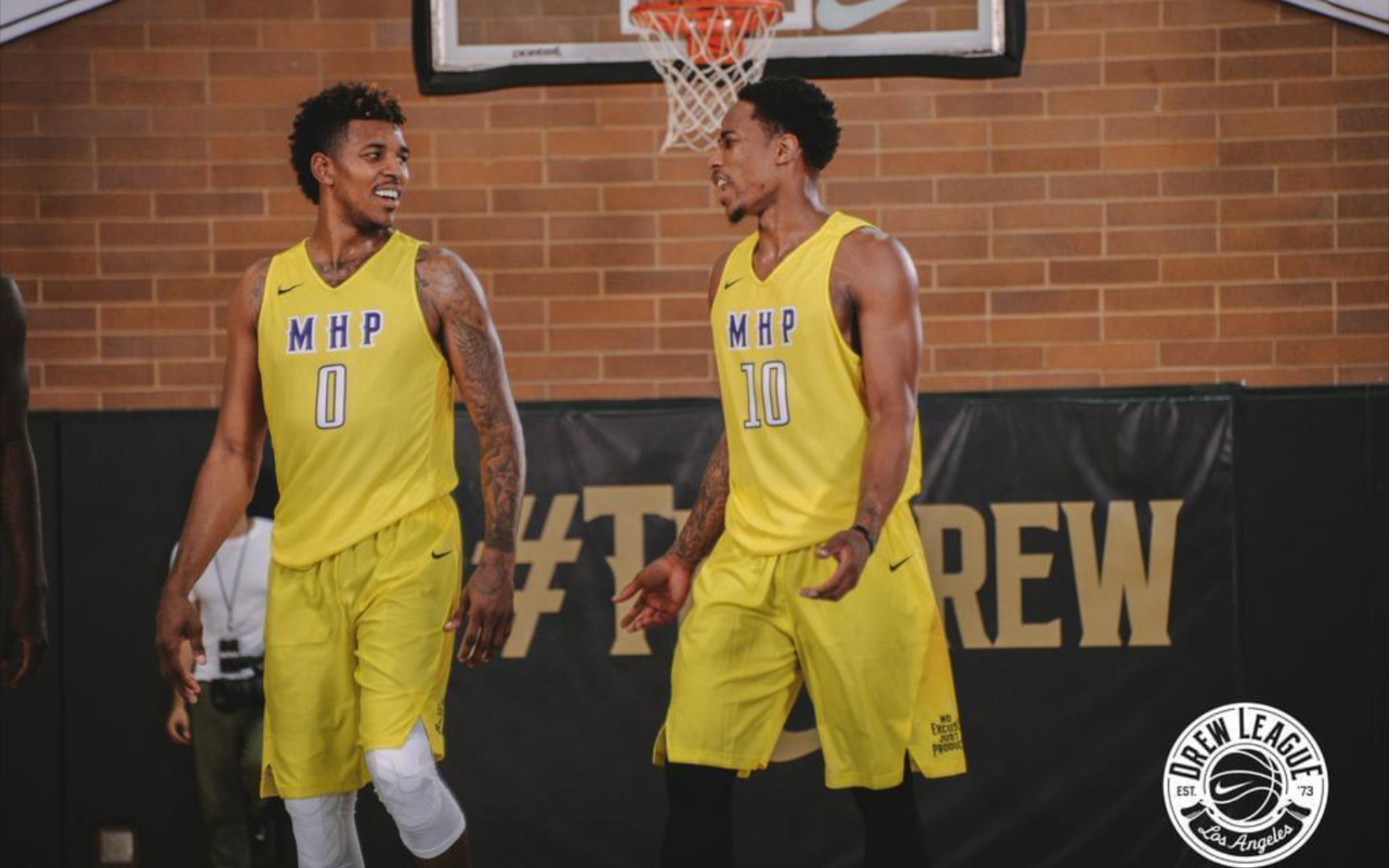 半场战报 半场战报