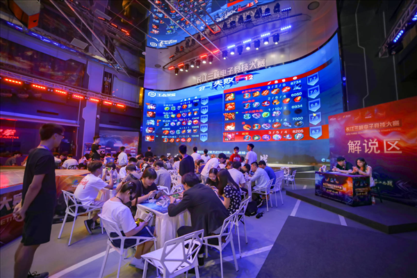 在转会期的 在转会期的